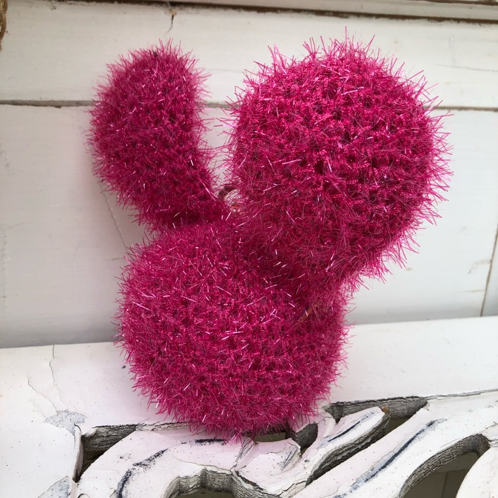 Crocheted rabbit - Picture 2 of 2